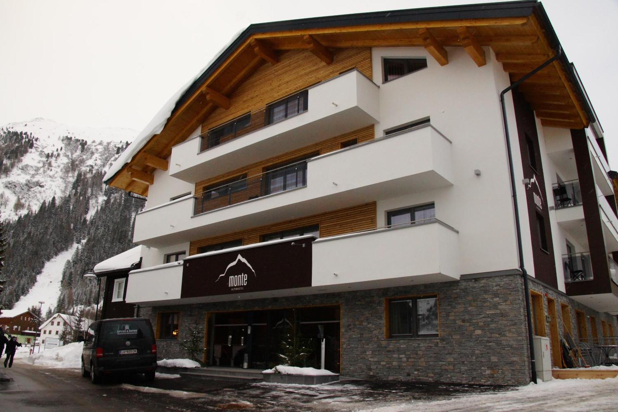 蒙特阿尔平高级酒店 加尔蒂 外观 照片